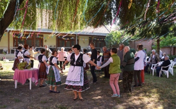 Szüreti fesztivál az Aranysziget Idősek Otthonában