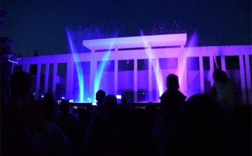 Led- és fény show Szent Iván éjjelén