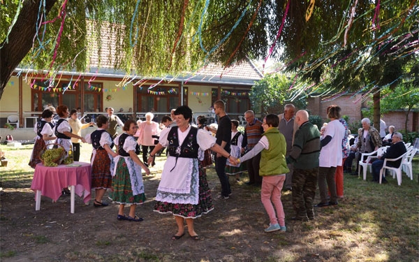 Szüreti fesztivál az Aranysziget Idősek Otthonában